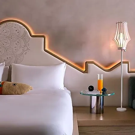 W Algarve Албуфейра