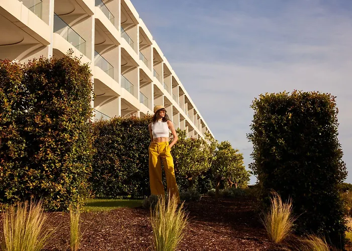 W Algarve Готель Албуфейра